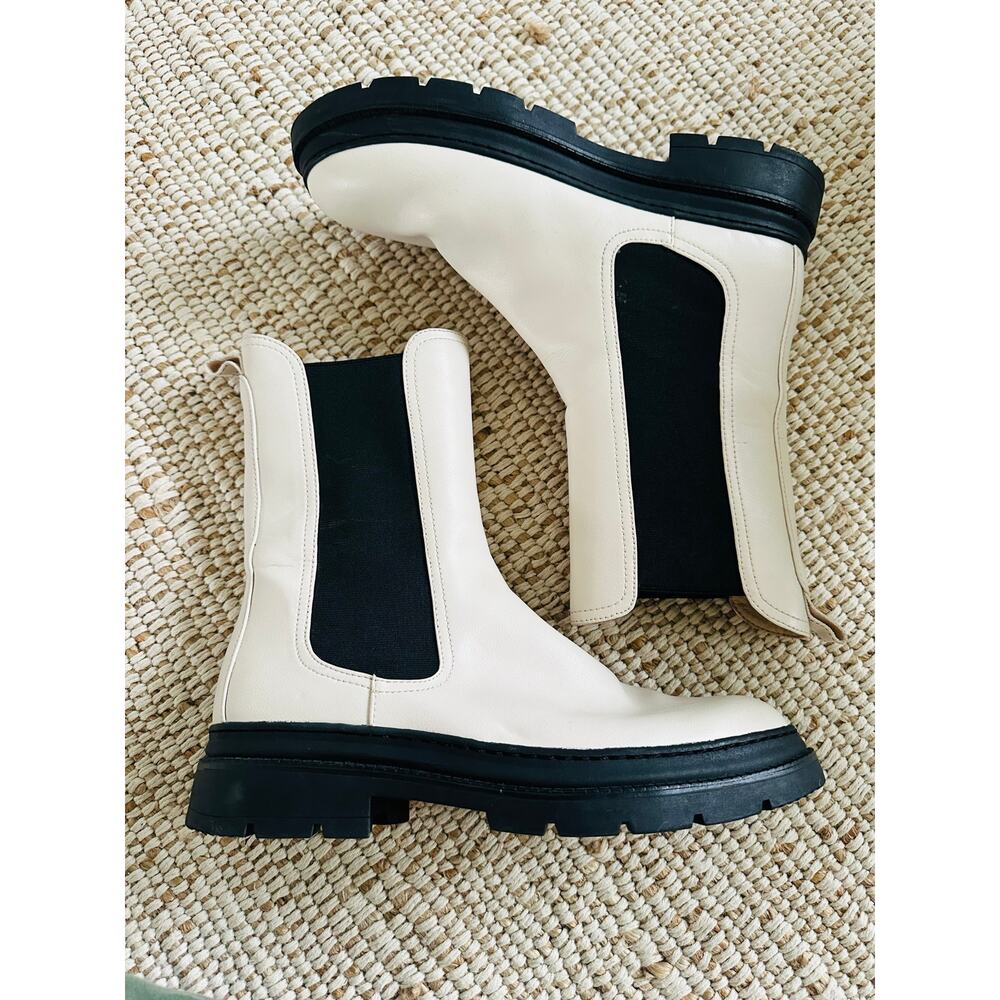 Tamaris Womens Midi Boot Cream Black Lug Sole Size EU41 Leather Chelsea boot